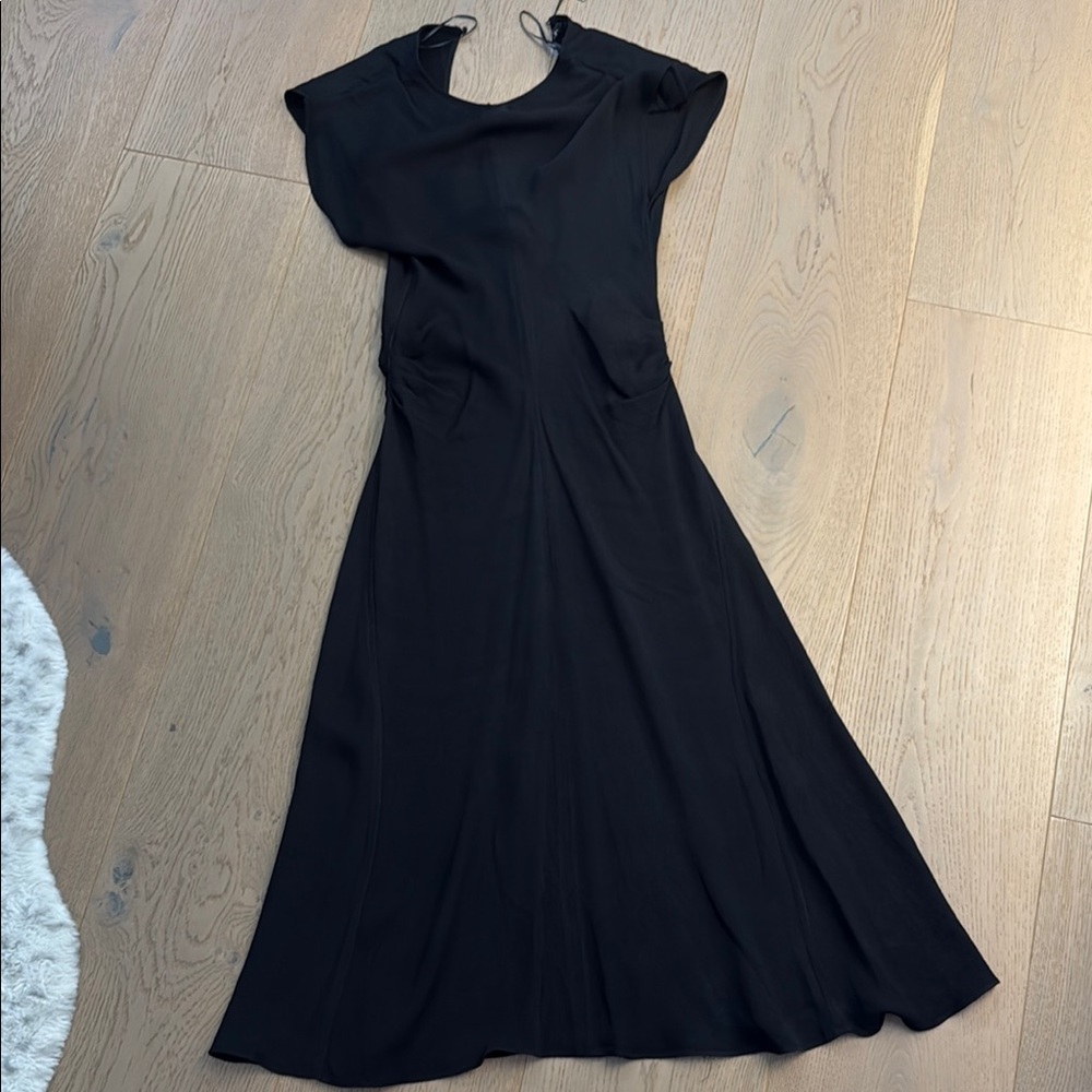 Zara Black Maxi Dress with Flowy Silhouette